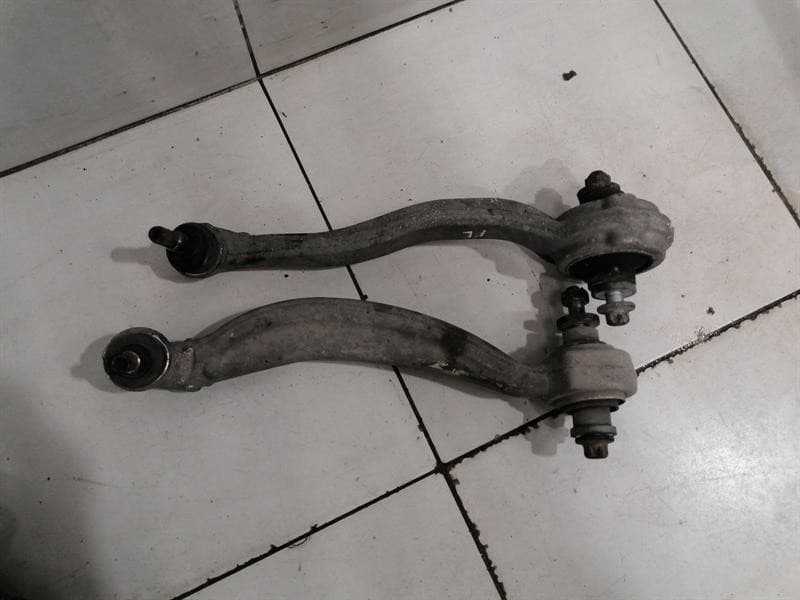 MERCEDES-BENZ MERCEDES C63 AMG W204 LEFT FRONT WISHBONE SET A2043306511 LEFT WISHBONE