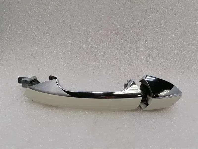 MERCEDES-BENZ MERCEDES C CLASS W204 DOOR HANDLE A2047600370 DOOR HANDLE KEYLESS