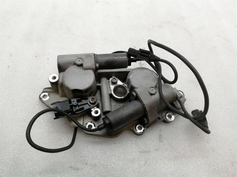 MERCEDES-BENZ Mercedes CLS W219 Camshaft Adjuster A1560513403 Camshaft Adjuster Housing