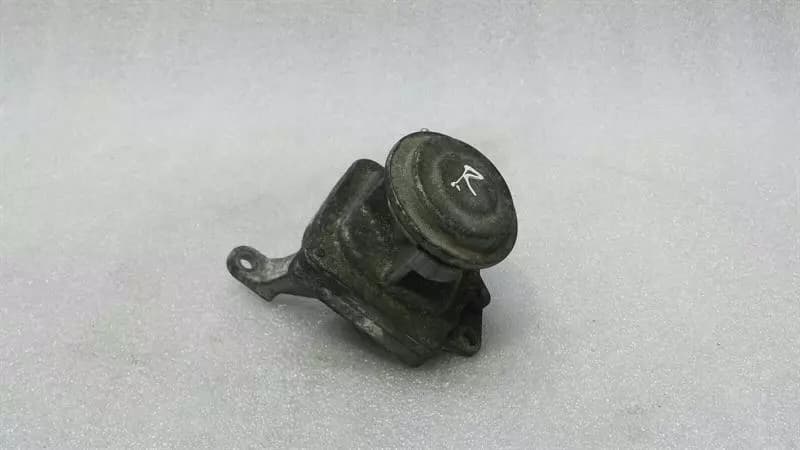 MERCEDES-BENZ 2009 Mercedes E Class W212 EGR Valve A1561401060 EGR Valve