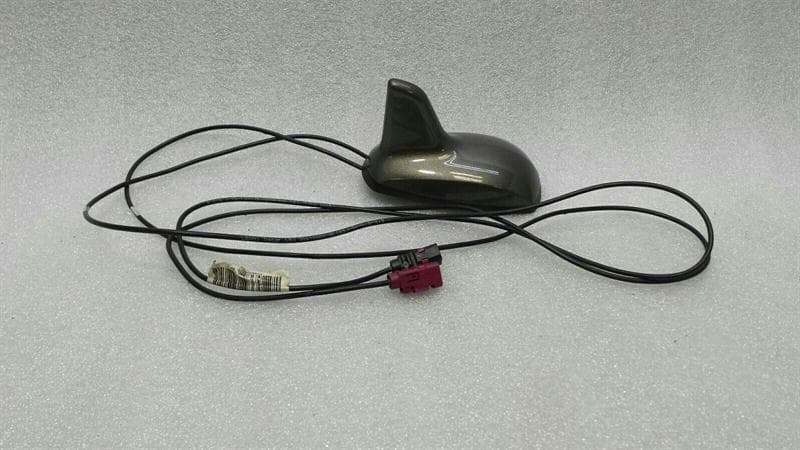 MERCEDES-BENZ Mercedes E Class W212 Roof Antenna A2048206675 Antenna