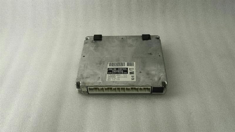 LEXUS Lexus IS200 Engine ECU 89661-53030 Engine Control Unit 1999-2005 2.0