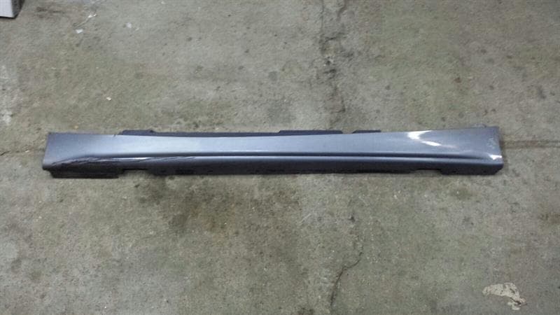 BMW BMW 1 Series E87 side sills left 51717147401 side skirt left