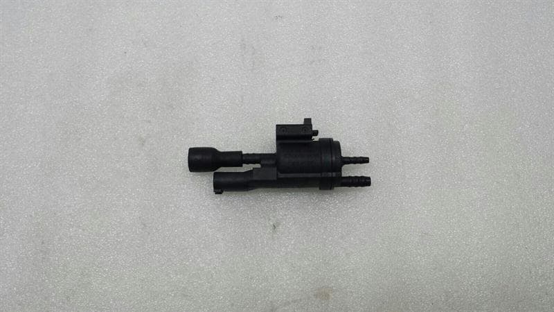 Mercedes E Class W212 Diverter Valve Valve A0025407097 Changeover Valve