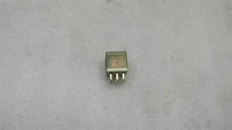 MERCEDES-BENZ Mercedes G-Car W463 Relay 0015427819 Relay
