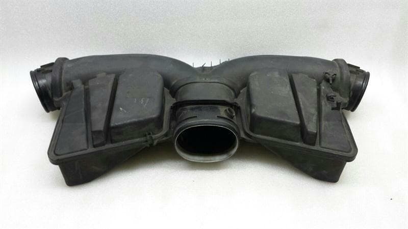 BMW BMW 7 series E65 E66 750i AirBox 13717541066 13717541065 air filter box