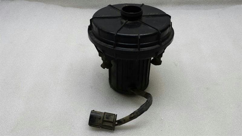 BMW BMW 7er E65 E66 Air pump 11727572581 Luftpumpe