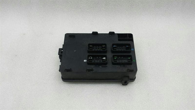 JAGUAR Jaguar XK8 XK X100 rear fuse box LJG2822AB fuse box rear