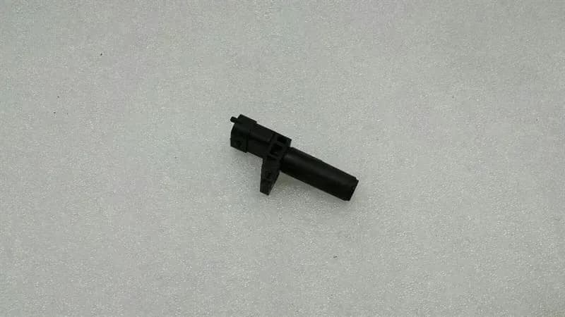 MERCEDES-BENZ Mercedes C Class W204 Crankshaft Sensor A2761530128 Crankshaft Sensor Sensor
