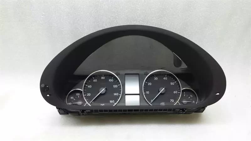 MERCEDES-BENZ Mercedes C Class W203 Instrument Cluster A2035409047 Speedometer MPH UK