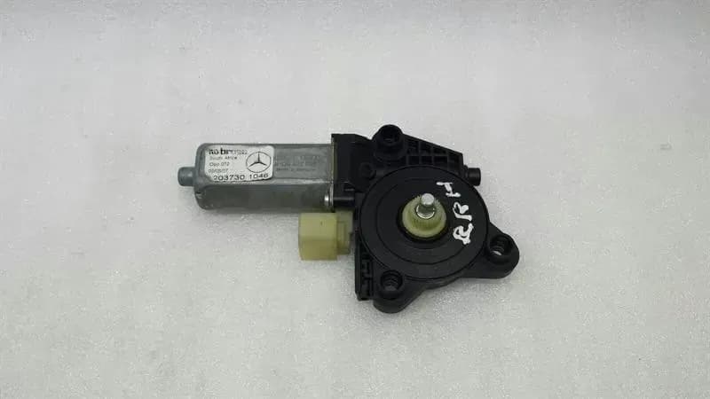 MERCEDES-BENZ Mercedes C Class W203 RRH Door Window Motor A2037301046 Window Regulator Motor