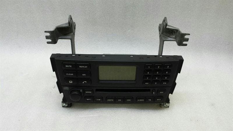 JAGUAR Jaguar S-type CD player XR849661 audio system controller 03-06