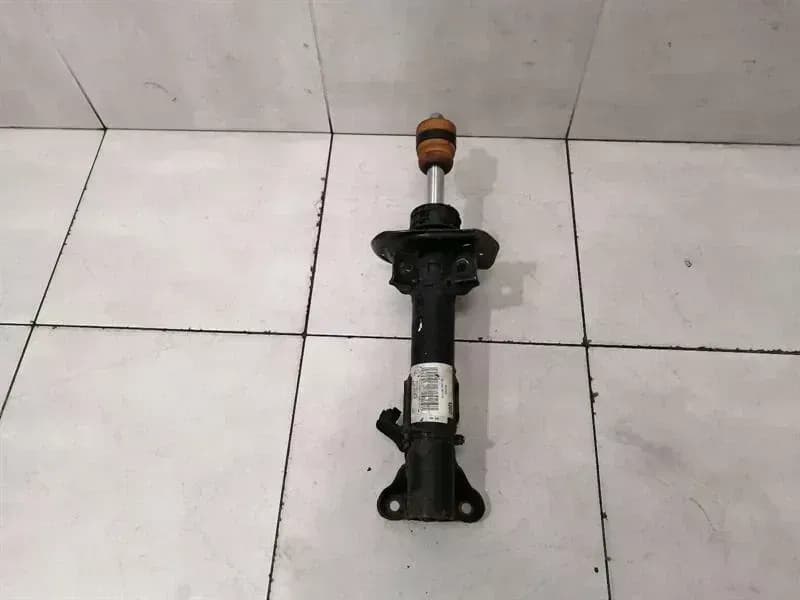 MERCEDES-BENZ Mercedes C W204 Right Front Shock Absorber A2043202666 Shock Absorber Front Re