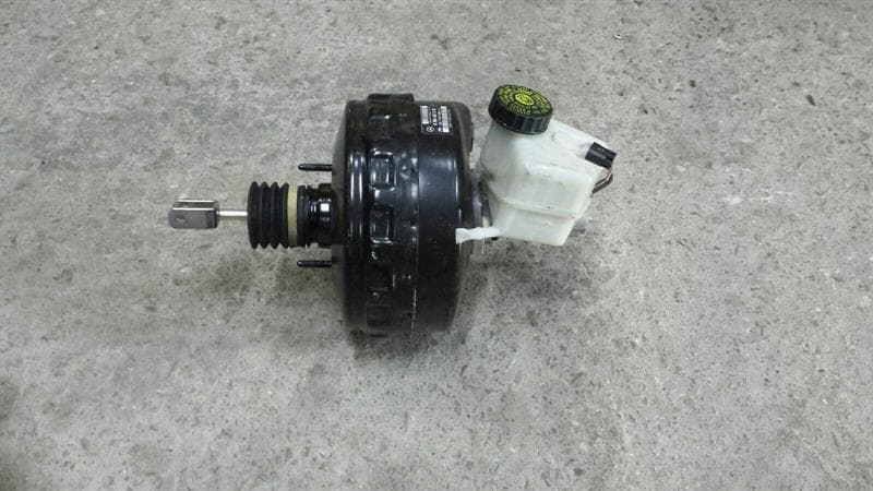 MERCEDES-BENZ Mercedes C Class W204 Brake Servo A2044301230 Brake Booster