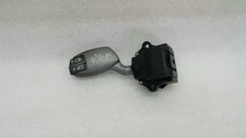 BMW BMW 7 series E65 turn indicator switch 61316911516 indicator switch