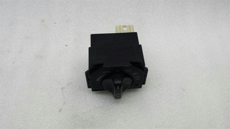JAGUAR Jaguar S-type headlight switch XR82092 light switch