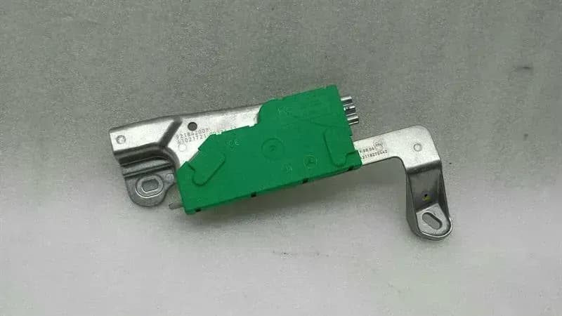 Mercedes CLS W219 Aerial / Antenna A2118270442 Antenna Amplifier