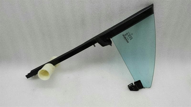 MERCEDES-BENZ Mercedes CLS W219 door window 1⁄4 rear left A2197301355 left rear 1⁄4 glass