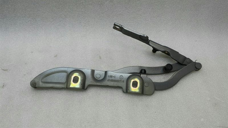 BMW BMW 3 series E46 M3 boat hinge right 41628222716 tailgate hinge right