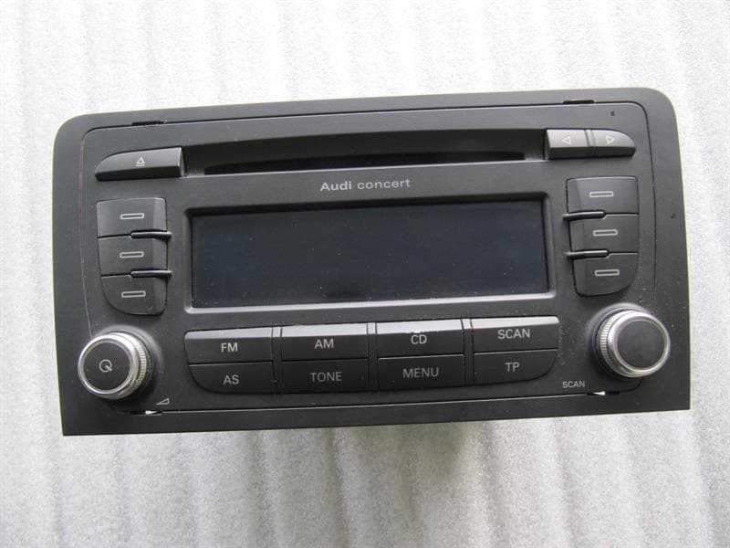 AUDI Audi S3 A3 CD Player Radio CD Concert 8P0035186G