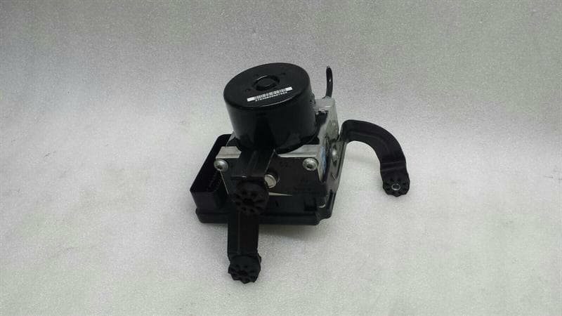 BMW BMW 3 SERIES F30 HYDRAULIC BLOCK CONTROL UNIT 34516857323 ABS PUMP 6857324