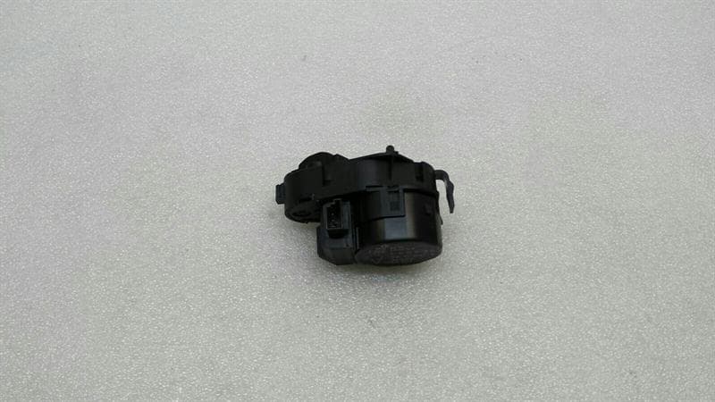 BMW BMW Z4 E85 E86 Vent Flap Engine 69116936715 Servo Motor