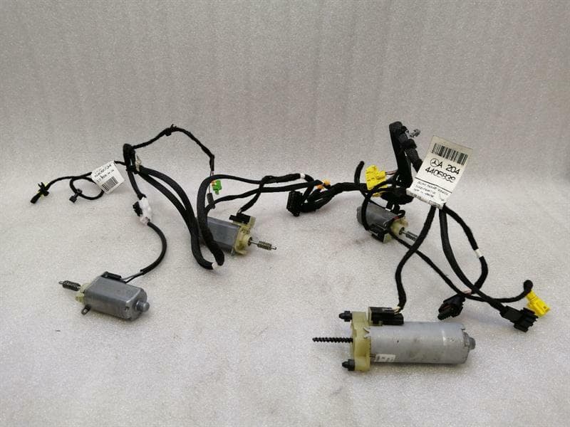 MERCEDES-BENZ Mercedes GLK X204 FRH seat track engine A2049104436 right seat actuator