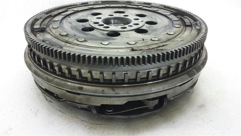 MERCEDES-BENZ Mercedes w212 2.0L manual 6 diesel flywheel A0232505601 flywheel + clutch