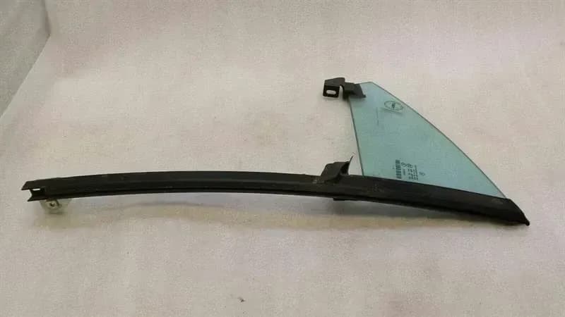 Mercedes CLS W219 Right Rear 1/4 Glass A2197301455 Door Window 1⁄4 Rear Right