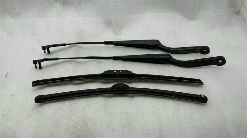 MERCEDES-BENZ Mercedes GLK X204 windshield wiper set A2048200944 wiper arm set