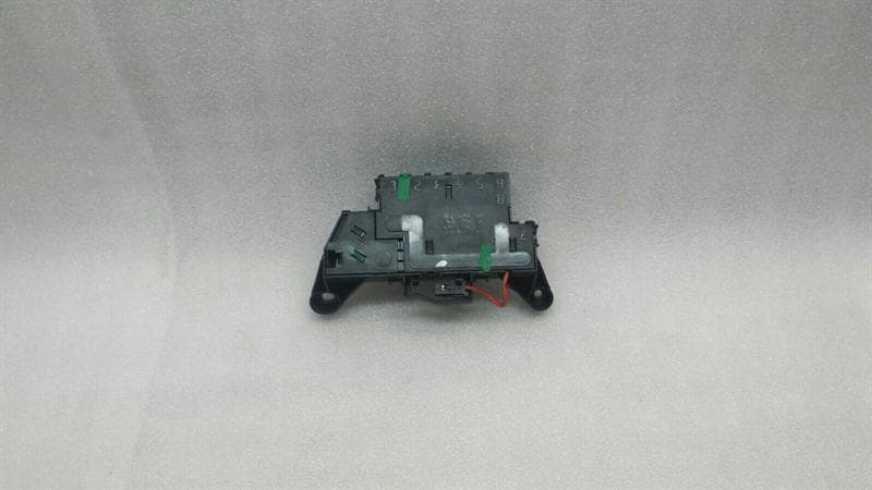 Mercedes SL R230 Fuse Box A2305450801 Fuse Box
