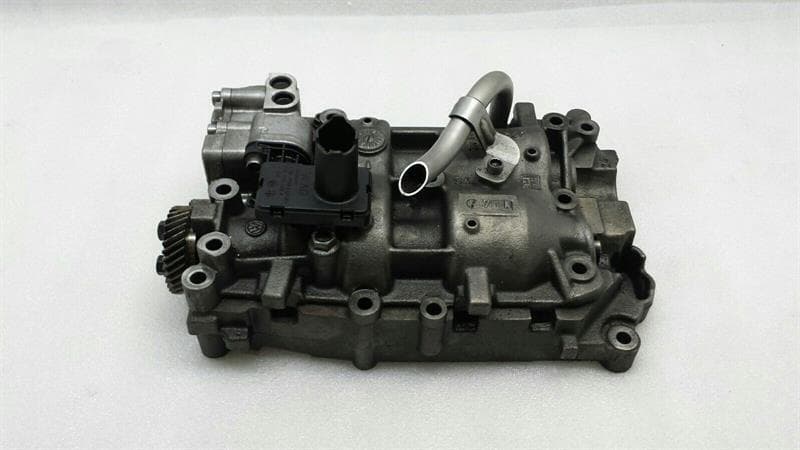 AUDI Audi A4 8K oil pump 03L103537 oil pump 2.0TDI