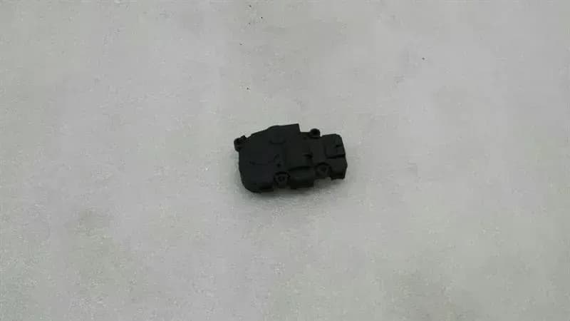 MERCEDES-BENZ Mercedes CLA W117 Vent Flap Engine Servo Motor