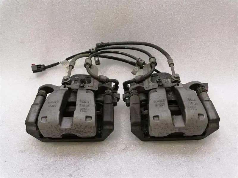 TESLA Tesla Model 3 Standard Range Rear Caliper 1044625-00-A Rear Brake Caliper SET