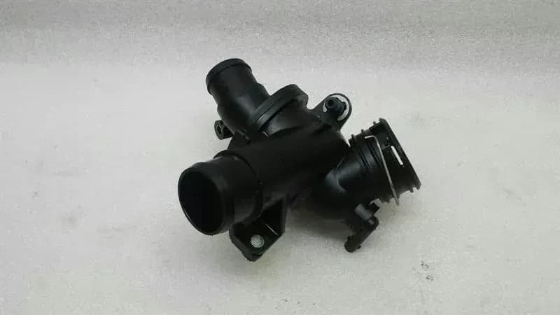 MERCEDES-BENZ MERCEDES C CLASS W204 THERMOSTAT HOUSING A6512000615 THERMOSTAT HOUSING