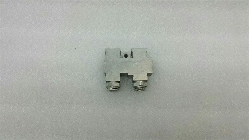 MERCEDES-BENZ Mercedes E Class W212 Oil Thermostat A0005010765 Oil Cooler Thermostat