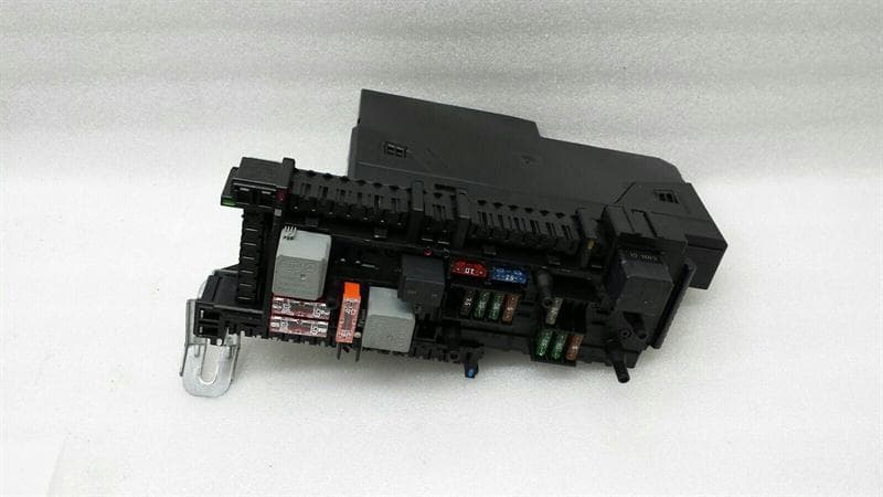MERCEDES-BENZ Mercedes E Class W212 Fuse Box A2129003822 Fuse Box SAM