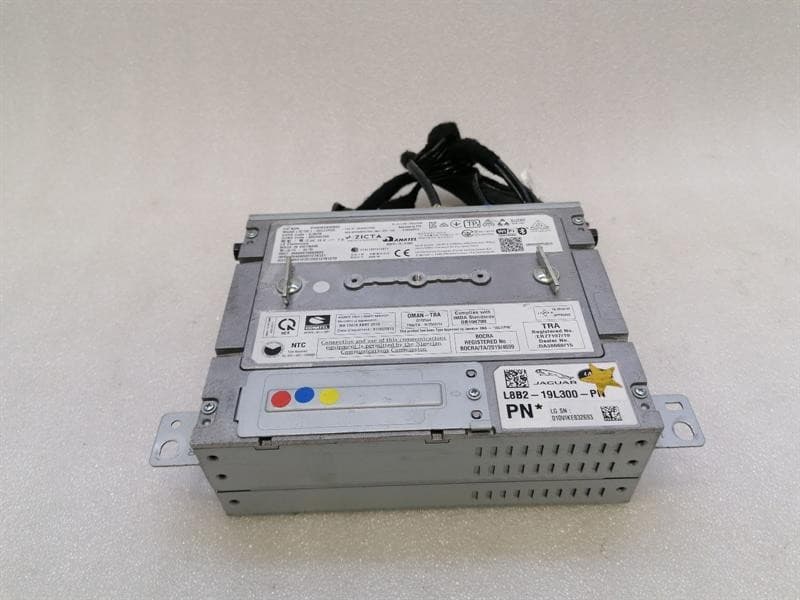 JAGUAR JAGUAR i-PACE X590 EV400 Radio Head Unit Module L8B2-19L300-PN Control Unit