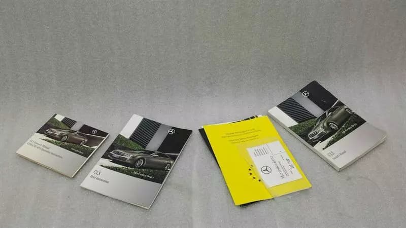 Mercedes CLS W219 Manual Service Booklet Car Maintenance Manual CLS320 CDI