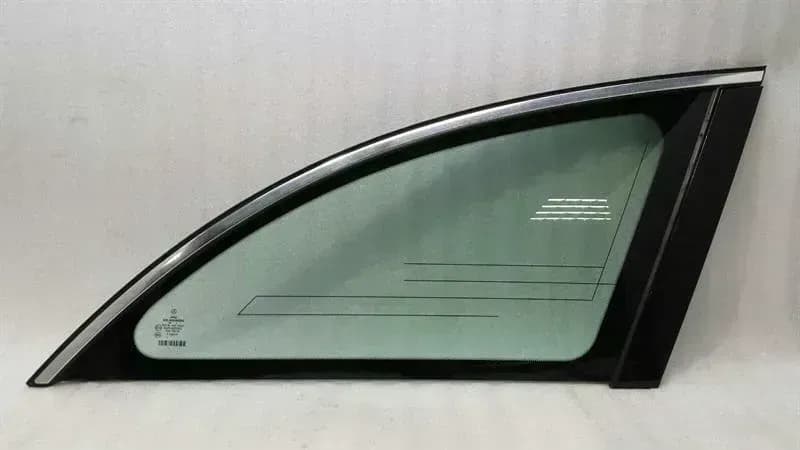 MERCEDES-BENZ Mercedes R Class W251 RRH Quarter Glass A2516703050 Door Glass 1/4 Rear Right
