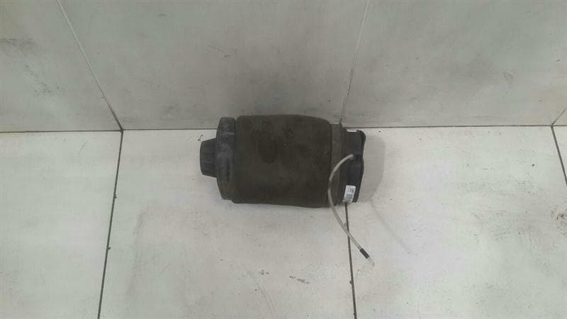 MERCEDES-BENZ Mercedes R Class W251 Air Absorber Rear A2513200425 Shock Absorber Rear Right