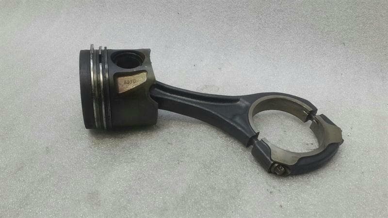 MERCEDES-BENZ Mercedes E Class W207 Piston Conrod A6420305817 Piston OM642 E350 CDI