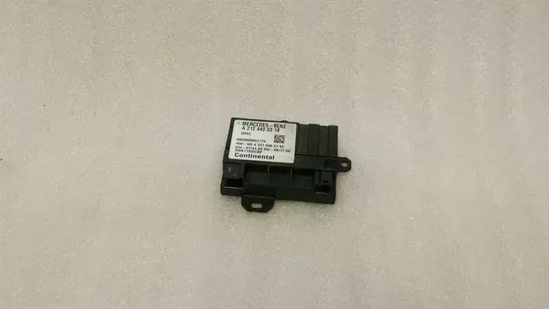 Mercedes W212 fuel pump module A2124400314 control unit fuel pump