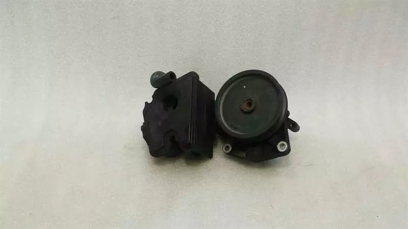 MERCEDES-BENZ Mercedes E Class W212 Power Steering Pump A0064664501 Servo Pump M273