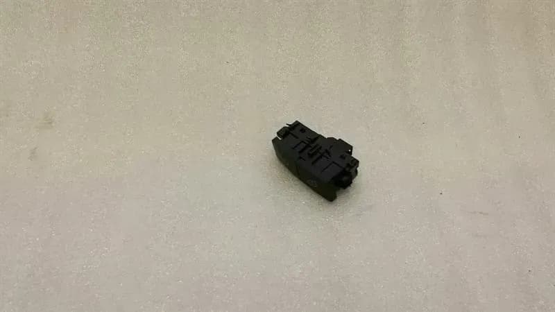 Mercedes W212 right door lock switch A2048706410 switch door lock right