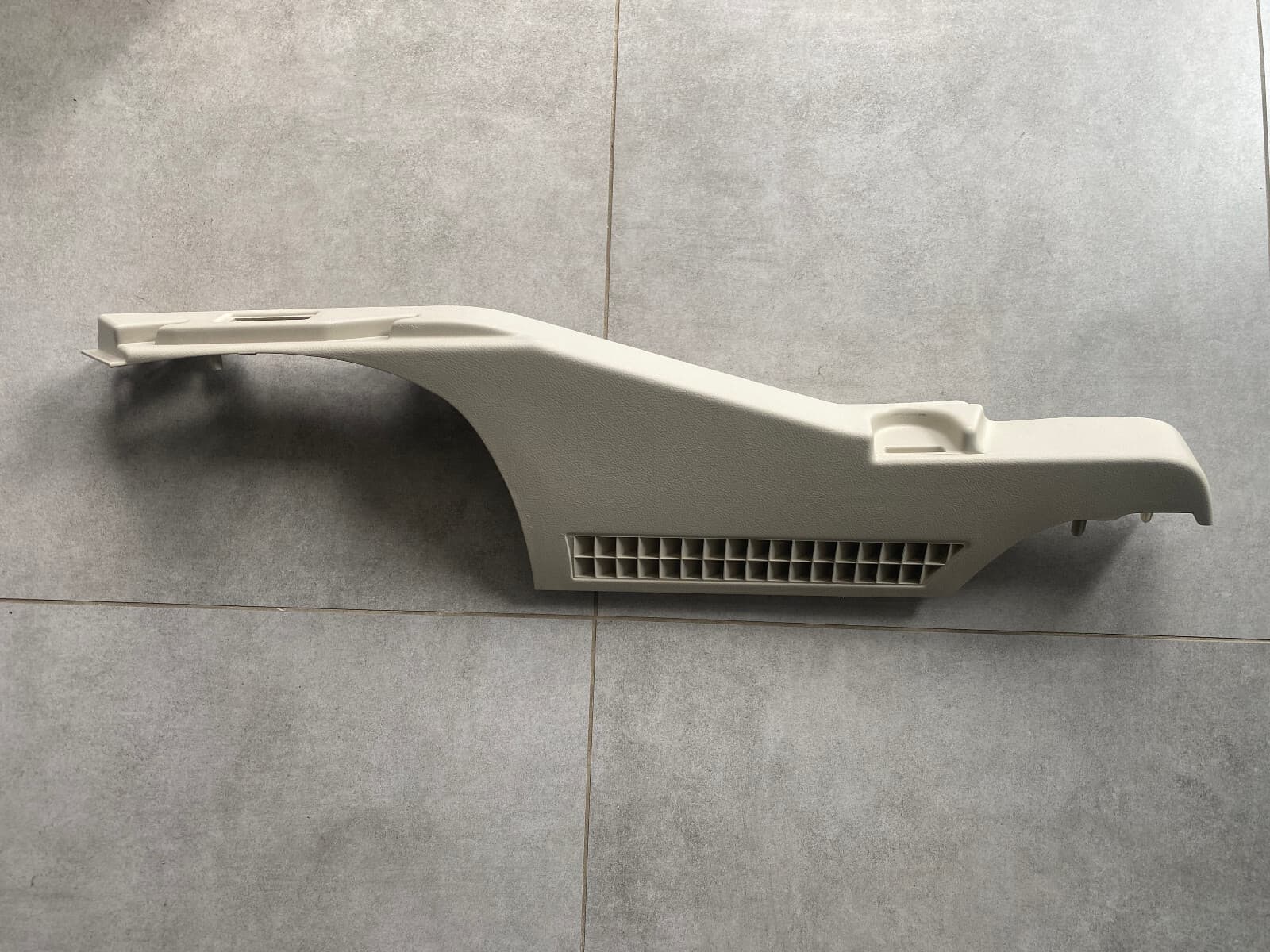 LAND ROVER GENUINE Land Rover Range Rover Sport L320 Trim Cover Panel Quarter Rear Right