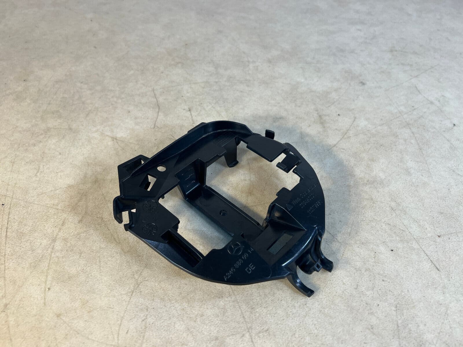 MERCEDES-BENZ ORIGINAL MERCEDES BENZ W176 W246 RADAR SENSOR BRACKET A2468880014