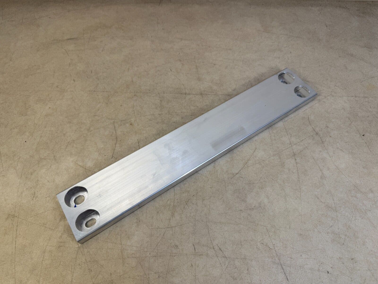 TOYOTA GENUINE TOYOTA TOYOTA C-HRPRIUS REAR FLOOR CROSSBAR PLATE 57533-F4010