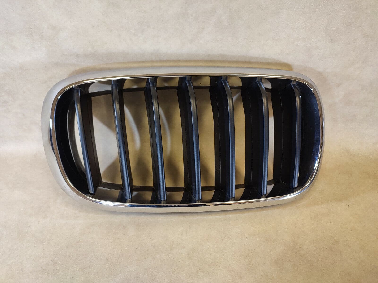 BMW GENUINE BMW X5 F15 FRONT UPPER RH RIGHT CHROME GRILL 7316076