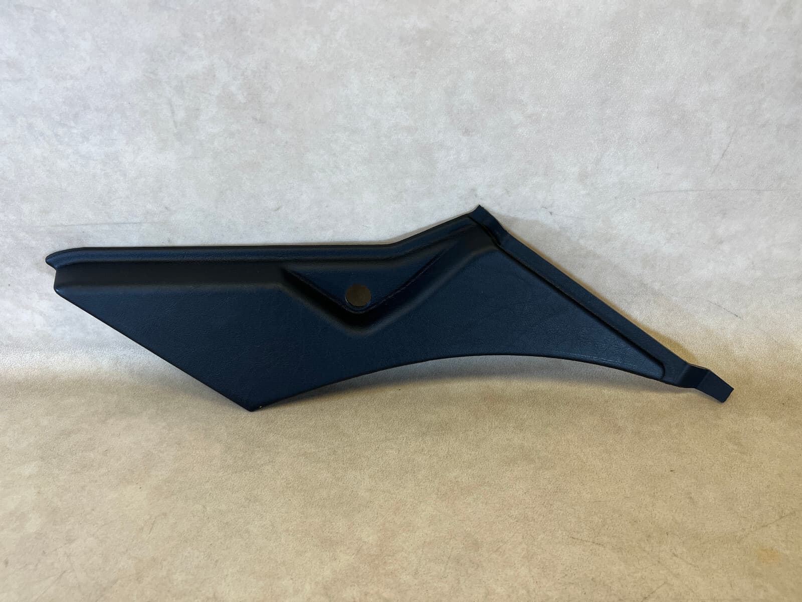 MERCEDES-BENZ Mercedes G class W463 GENUINE RIGHT Lining Bottom Black Trim Panel A4636923501